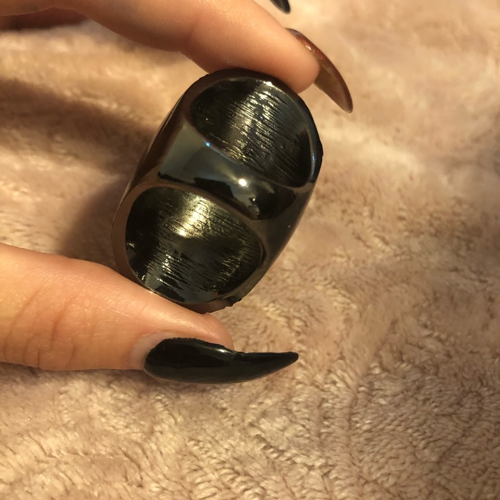 Stunning Statement Ring - image 6